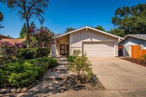 photo 1 of 8537 Cumulus Way, Orangevale, CA 95662