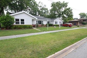photo 1 of 9841 S 53rd Ave, Oak Lawn, IL 60453