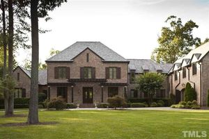 photo 1 of 109 Sheffield Cir, Chapel Hill, NC 27517