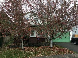 photo 1 of 37373 Goldenrain St, Sandy, OR 97055
