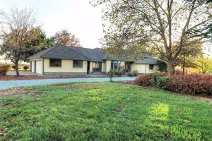 photo 1 of 11740 Ringwood Rd, Wilton, CA 95693