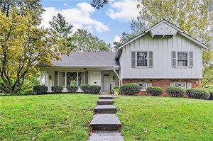 photo 1 of 9741 Aberdeen Dr, Overland Park, KS 66206