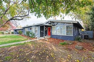 photo 1 of 1875 Short Dr, Hanford, CA 93230