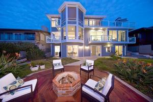 photo 1 of 1210 Neptune Ave, Encinitas, CA 92024