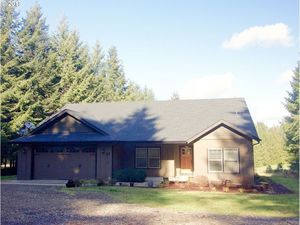 photo 1 of 25465 Wheaton Ln, Veneta, OR 97487