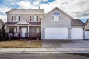 photo 1 of 808 E Collin Ave, Medical Lake, WA 99022