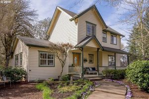 photo 1 of 1140 S 69th St, Springfield, OR 97478