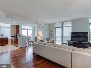 photo 1 of 3600 Glebe Rd Unit 819 W, Arlington, VA 22202