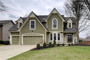 photo 1 of 8016 Lingle Ln, Lenexa, KS 66215