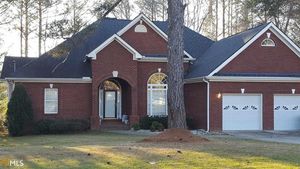 photo 1 of 3273 Rockport Dr, Lithonia, GA 30038