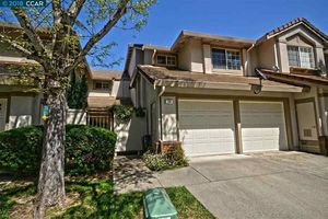 photo 1 of 134 Caprice Cir, Hercules, CA 94547