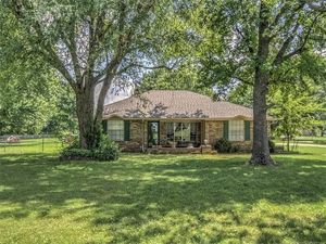 photo 1 of 15353 S 193rd East Ave, Broken Arrow, OK 74014