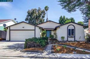 photo 1 of 112 Chestnut Dr, Hercules, CA 94547
