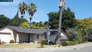 photo 1 of 142 Poppy Ct, Hercules, CA 94547