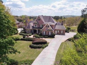 photo 1 of 5787 Allee Way, Braselton, GA 30517