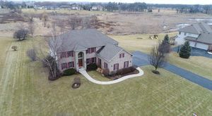 photo 1 of 11 N480 Hunter Trl, Elgin, IL 60124