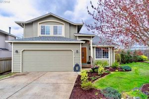 photo 1 of 1917 NW 26th Ave, Camas, WA 98607