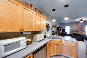 photo 1 of 609 Hampton Ln, Newberg, OR 97132