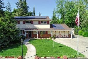 photo 1 of 1085 Marcia Ave, Yuba City, CA 95991