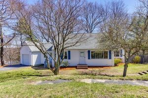 photo 1 of 10 Crestview Dr, Westborough, MA 01581