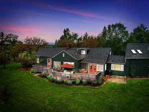 photo 1 of 16825 SW Delashmutt Ln, McMinnville, OR 97128