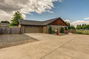 photo 1 of 1275 Cooley Rd, Woodburn, OR 97071