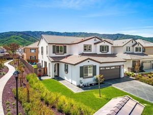photo 1 of 1802 Tarragon Dr, Gilroy, CA 95020