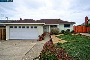 photo 1 of 2181 Broadmore Ave, San Pablo, CA 94806