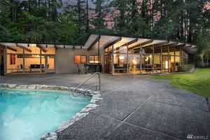 photo 1 of 5814 189th Ave SE, Issaquah, WA 98027