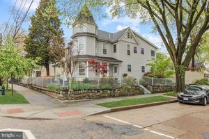photo 1 of 2838 Franklin St NE, Washington, DC 20018