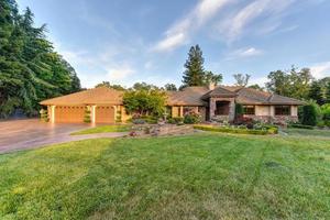 photo 1 of 7801 Lazy Trail Ct Orangevale CA 95662
