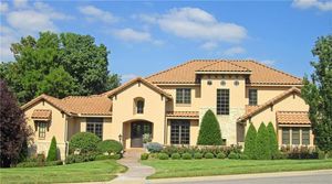 photo 1 of 4501 N Hickory Ln, Kansas City, MO 64116
