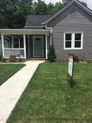 photo 1 of 710 Stockell St, Nashville, TN 37207