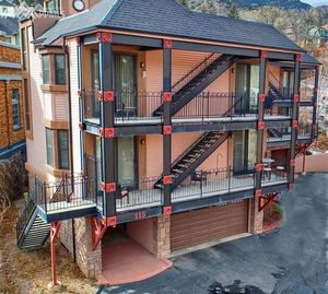 photo 1 of 115 Canon Ave, Manitou Springs, CO 80829