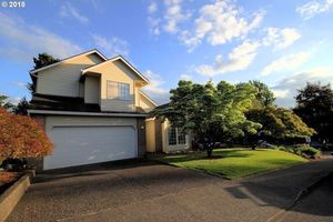 photo 1 of 12250 SE Easthampton St, Clackamas, OR 97015
