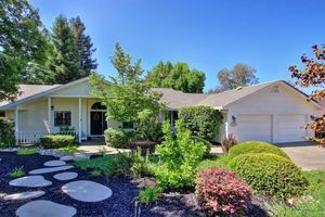 photo 1 of 8530 Silver Maple Ln, Orangevale, CA 95662