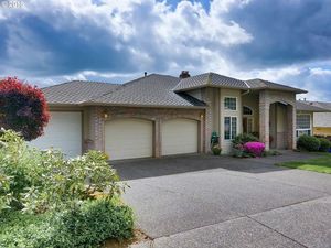 photo 1 of 14940 SE 117th Ave, Clackamas, OR 97015