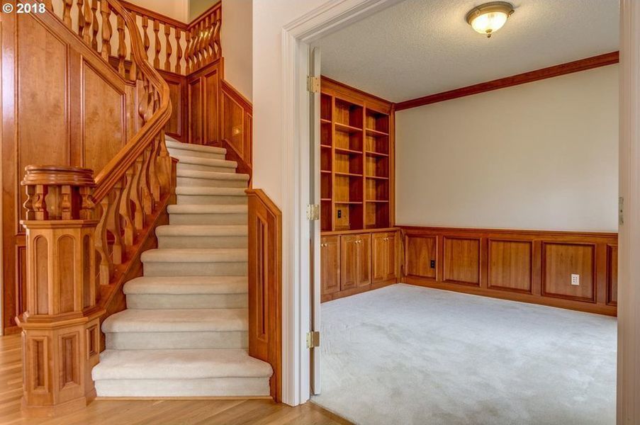 16830 SW Red Rock Way, Beaverton, OR 97007 MondoFlyers real estate flyer