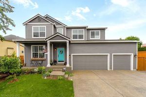 photo 1 of 2111 NW Beauchamp Ct, Camas, WA 98607