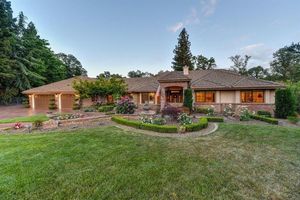 photo 1 of 7801 Lazy Trail Ct, Orangevale, CA 95662