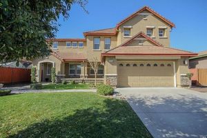 photo 1 of 651 Canterbury Cir, Vacaville, CA 95687