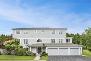 photo 1 of 4 Yolande Rd, Marblehead, MA 01945