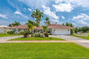 photo 1 of 3480 Buchanan St, Hollywood, FL 33021