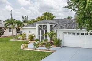 photo 1 of 606 SE 19th Ter, Cape Coral, FL 33990