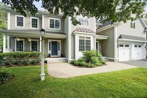 photo 1 of 30 Taylor St, Needham, MA 02494