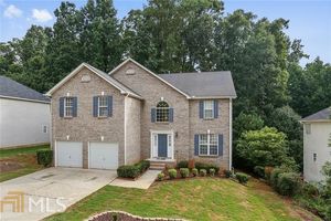 photo 1 of 3301 Kittery Dr, Snellville, GA 30039