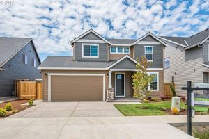 photo 1 of 539 SE Cooper St, Dallas, OR 97338