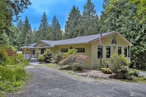photo 1 of 13302 248th Ave SE, Issaquah, WA 98027