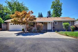 photo 1 of 9356 Oak Ave, Orangevale, CA 95662