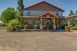photo 1 of 5791 S Schneider Rd, Woodburn, OR 97071